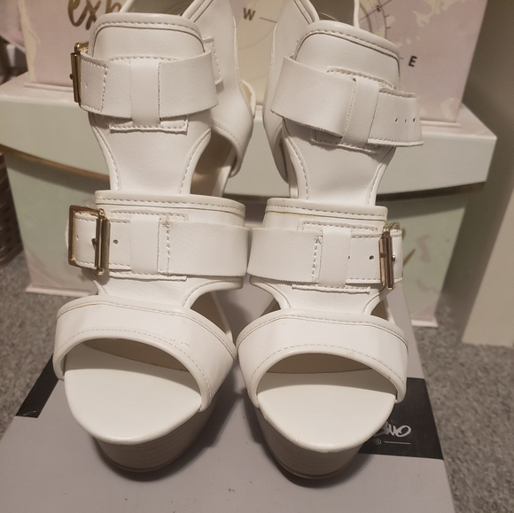 Stilettos - Picture 3 of 3